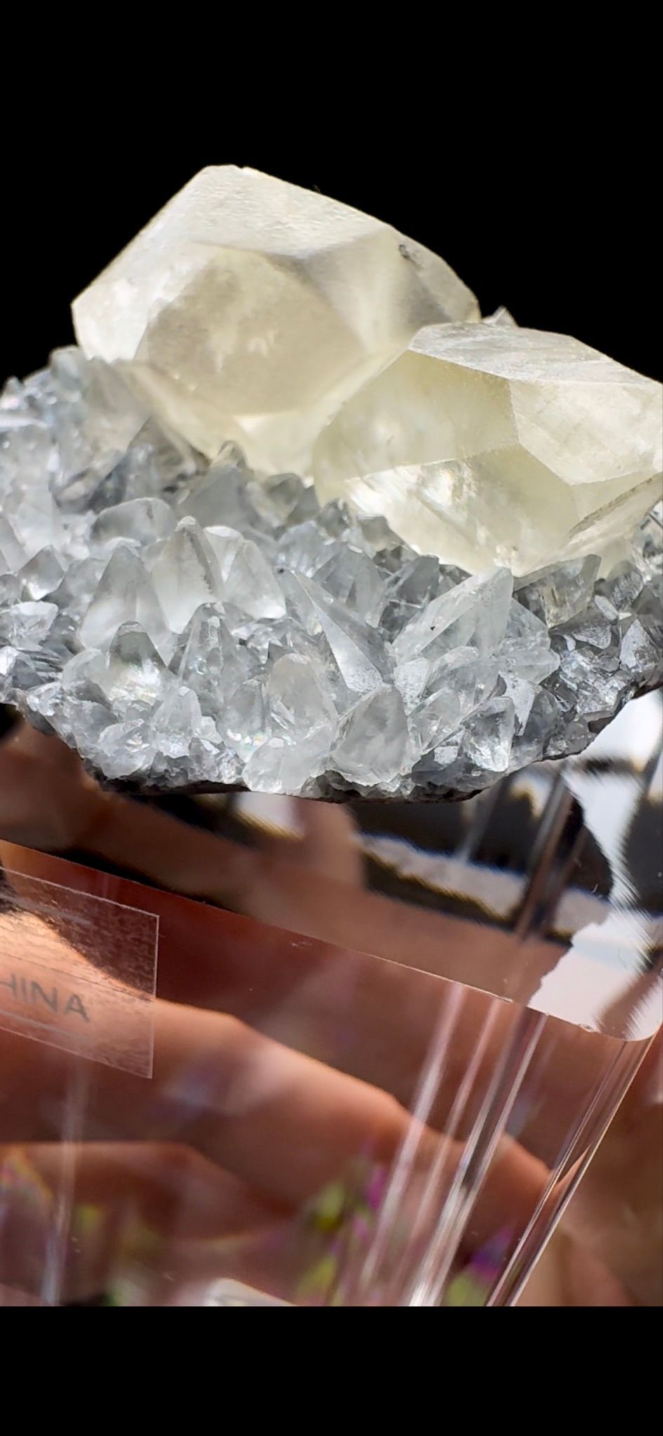 685- Calcite