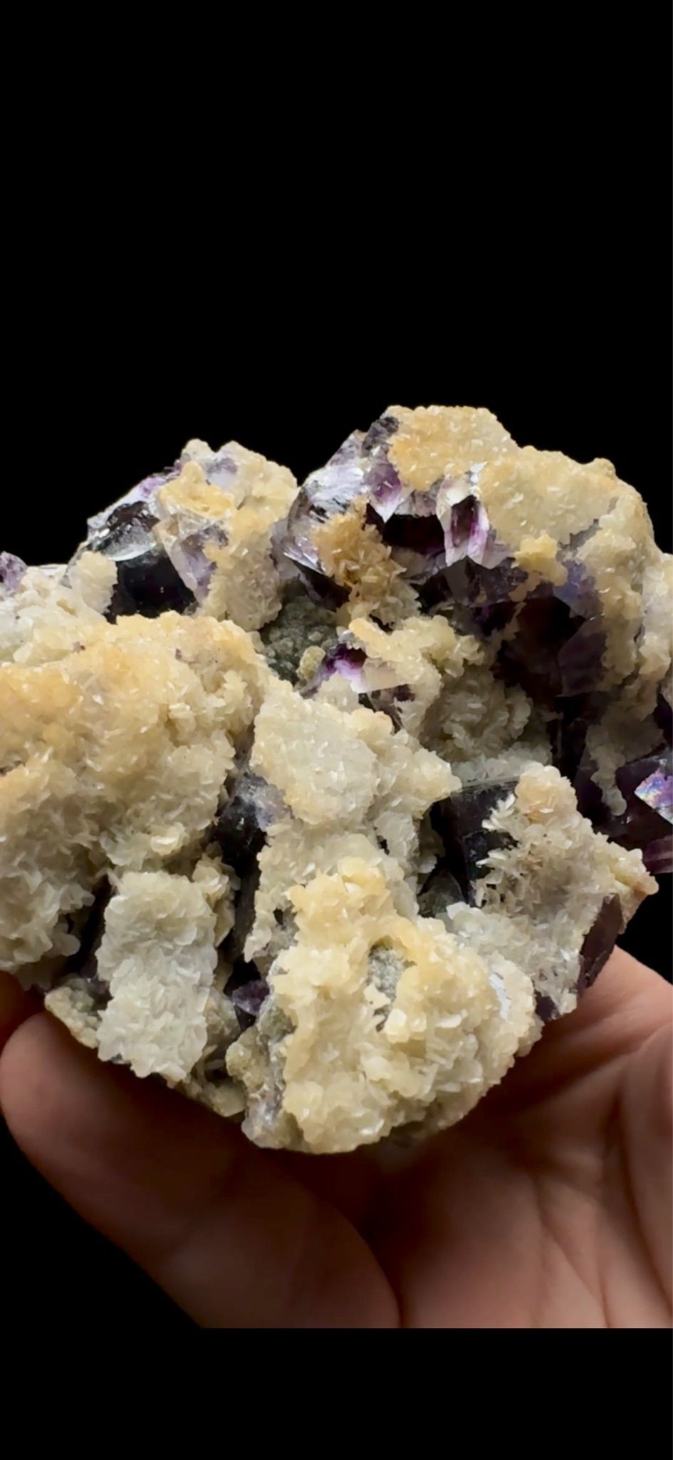 0534- Fluorite with Calcite