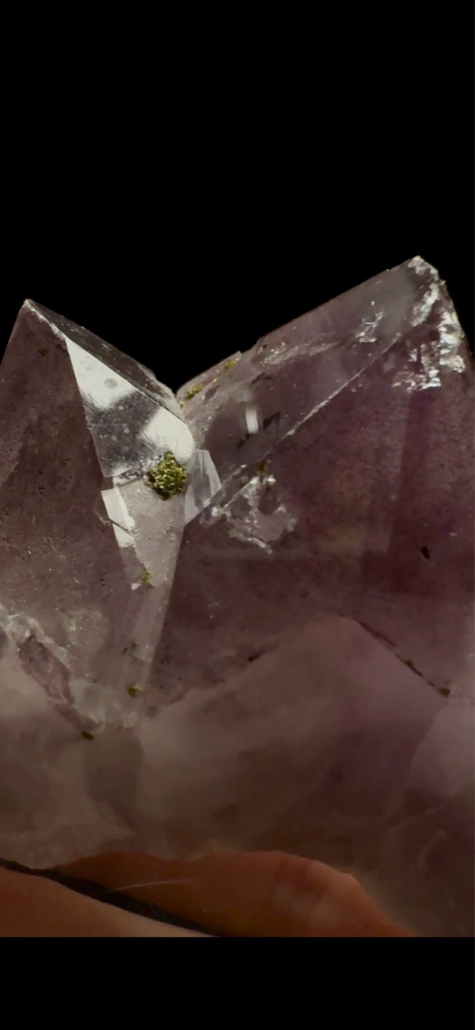 0657- Epidote on Amethyst