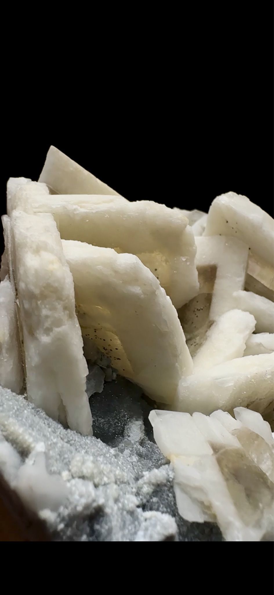 0756- Rabbit Ear Multigenerational Barite