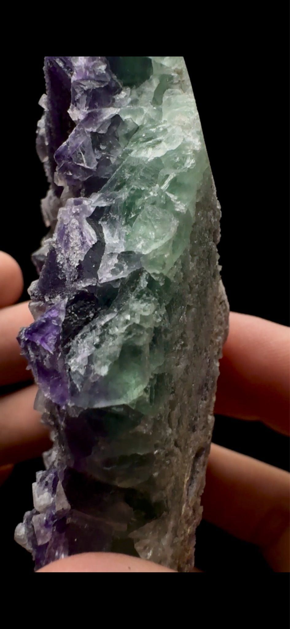 0547- Multigenerational Fluorite