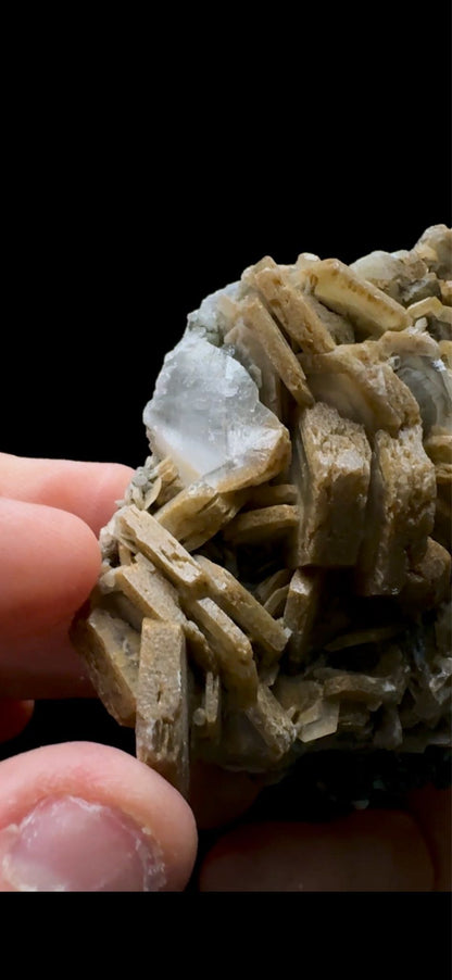 0599- Banana Calcite