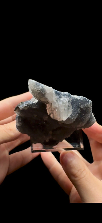 0664- Druzy Chalcedony