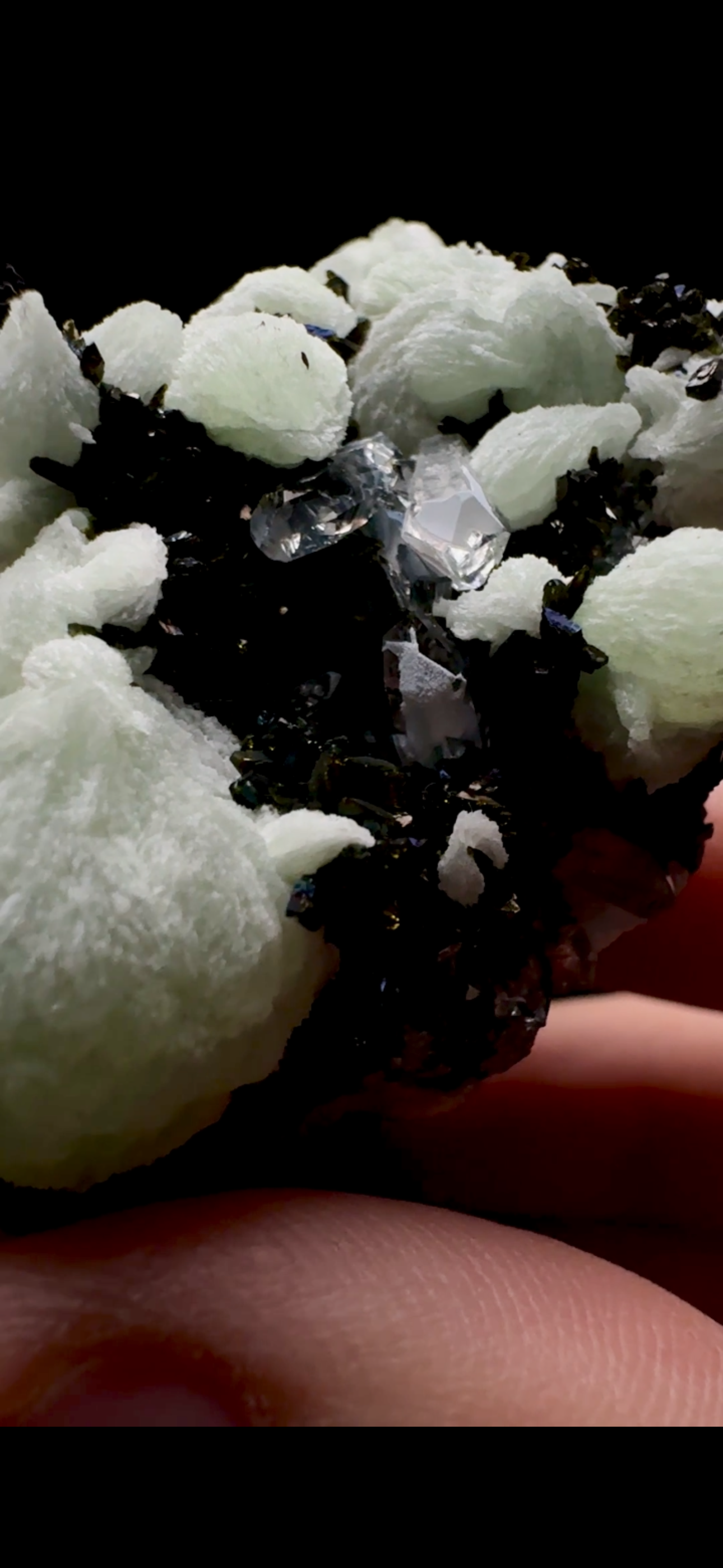 0525- Prehnite, Tourmaline and Quartz