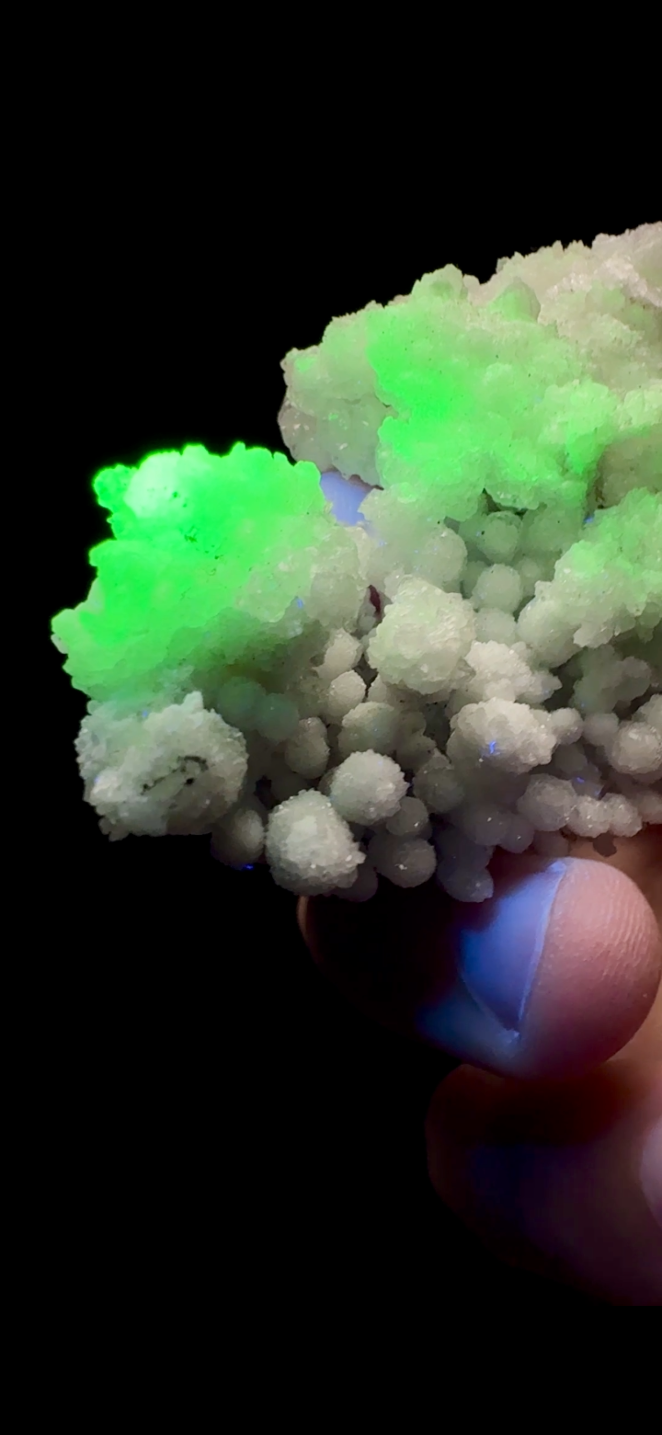 0529- Hydrozincite