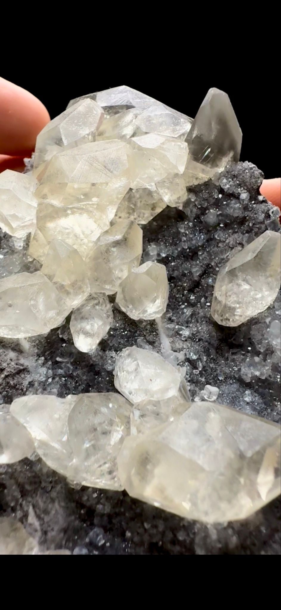 895- Benz Calcite
