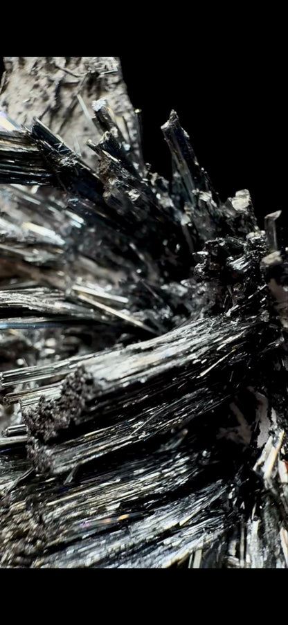 052- Stibnite- DELICATE (Read Description)