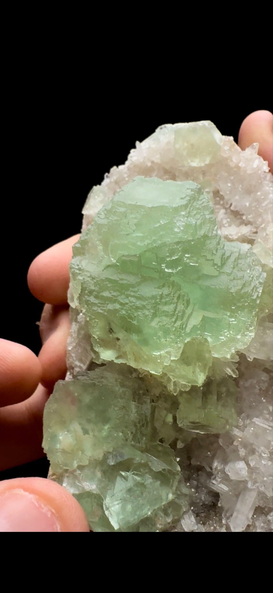 0414- Stepped Cubic Fluorite On Quartz