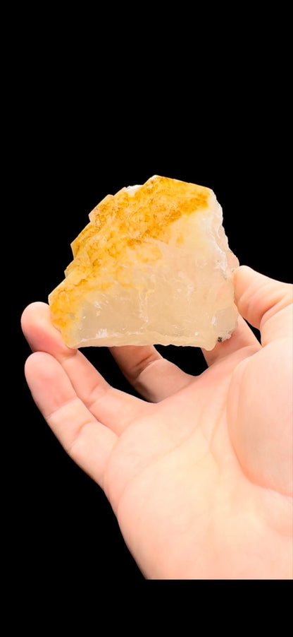 671- Mango Calcite