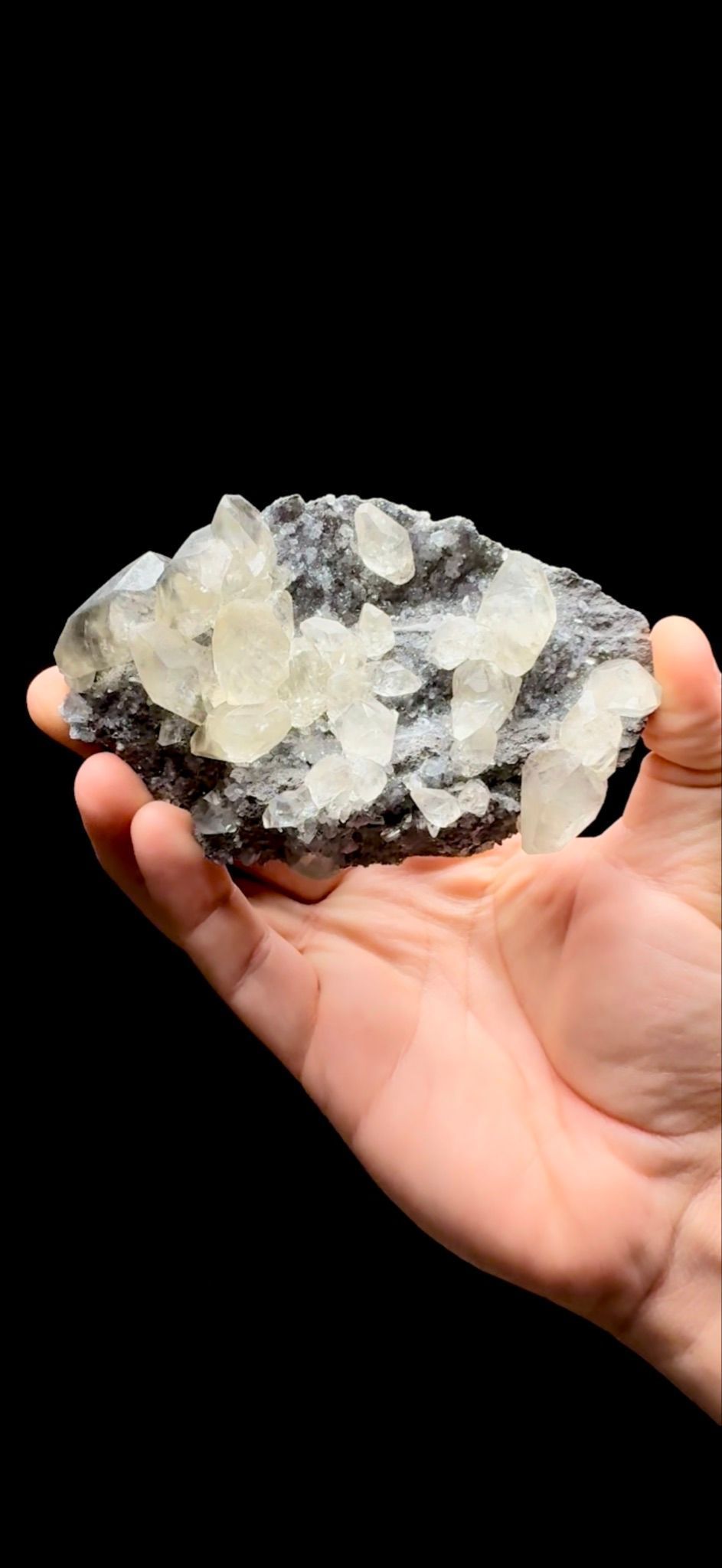 895- Benz Calcite