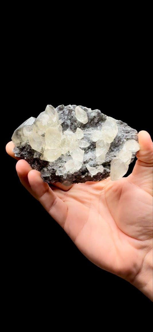 895- Benz Calcite