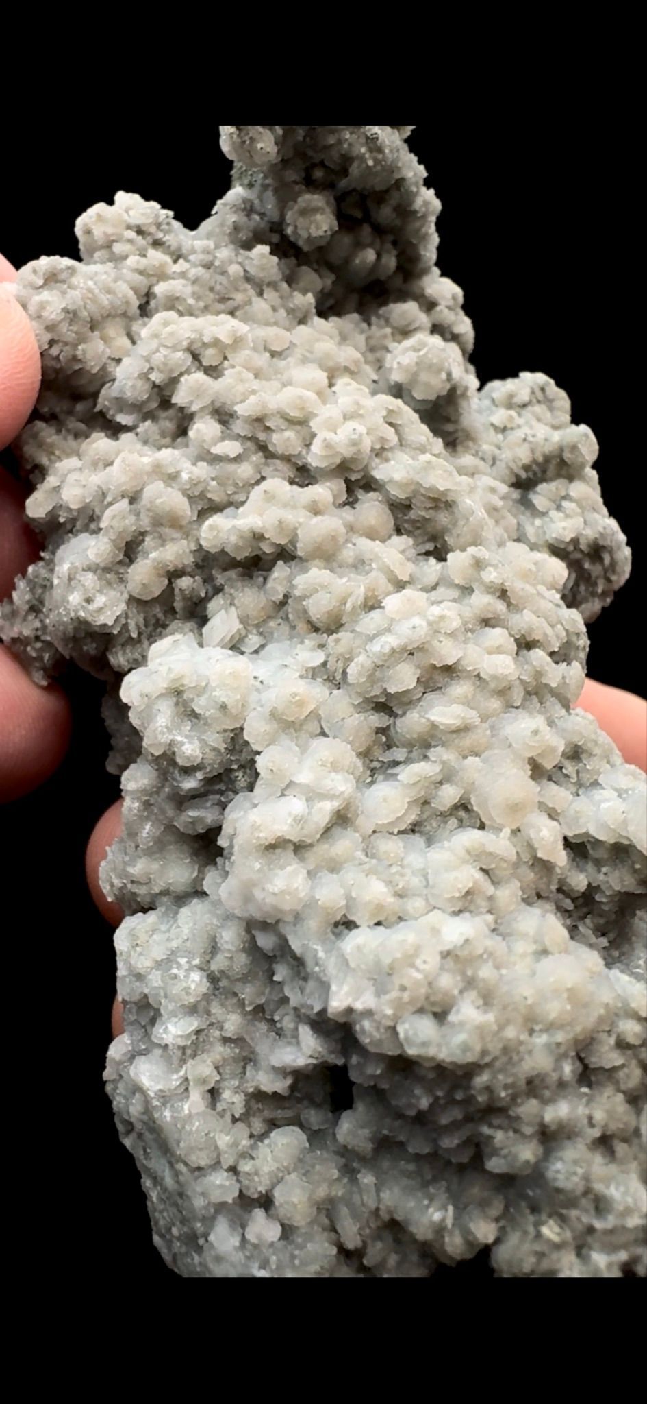 032- Calcite on Quartz
