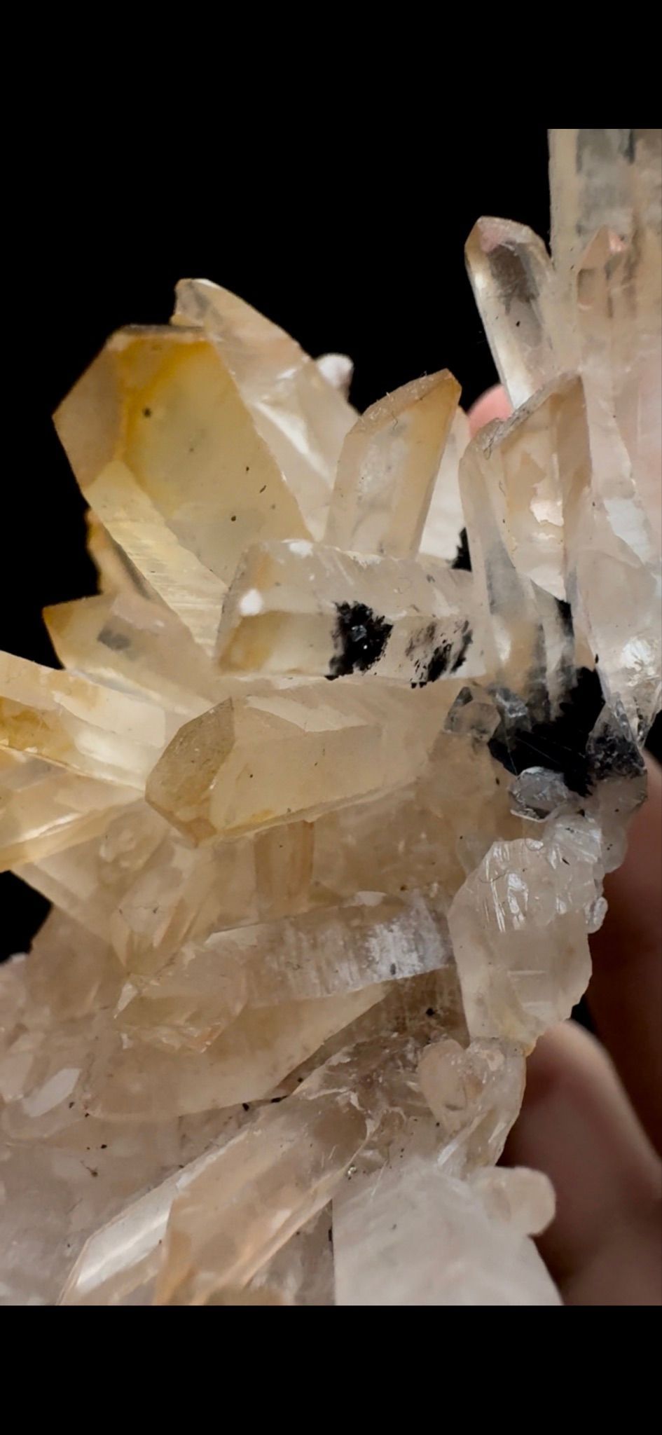 0468- Quartz With Specularite