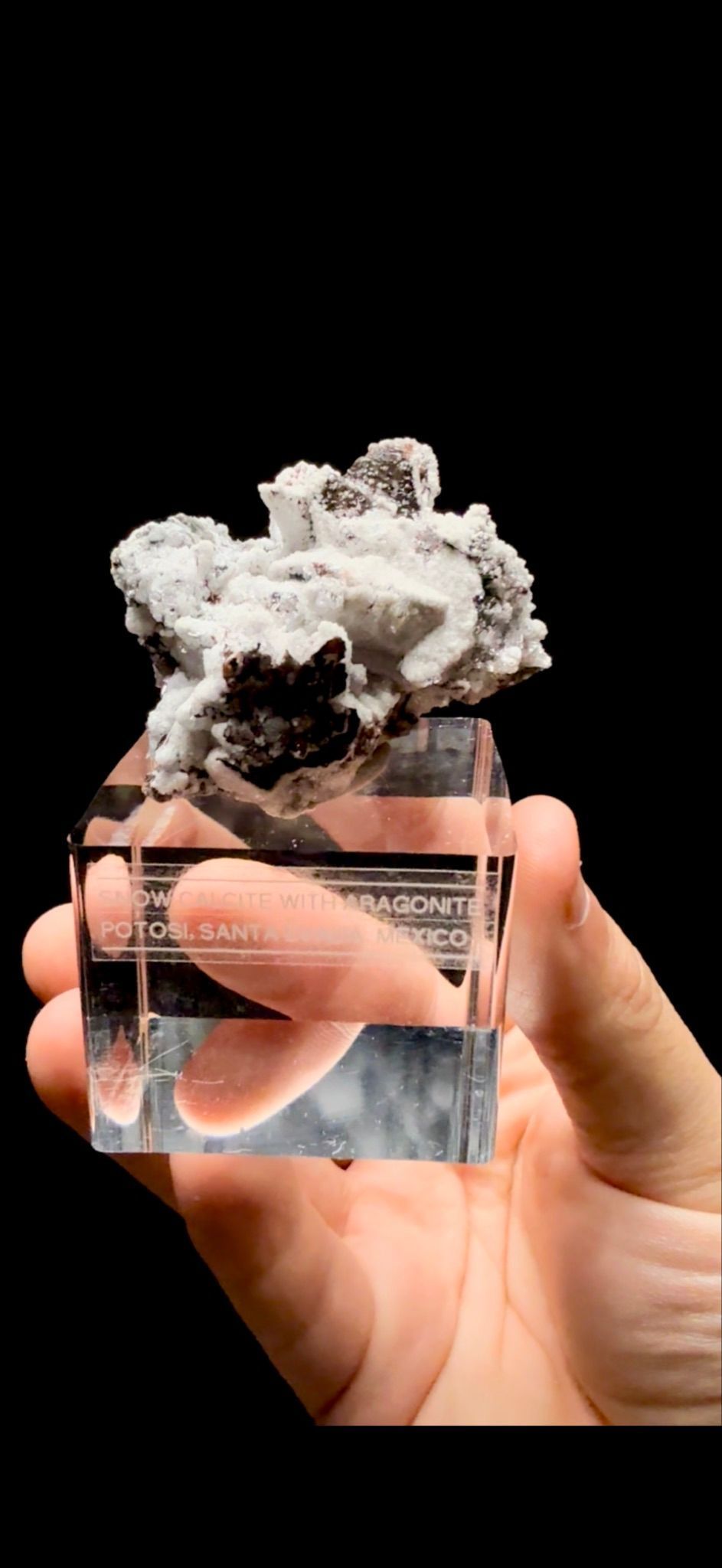 859- Snow Calcite With Araongite