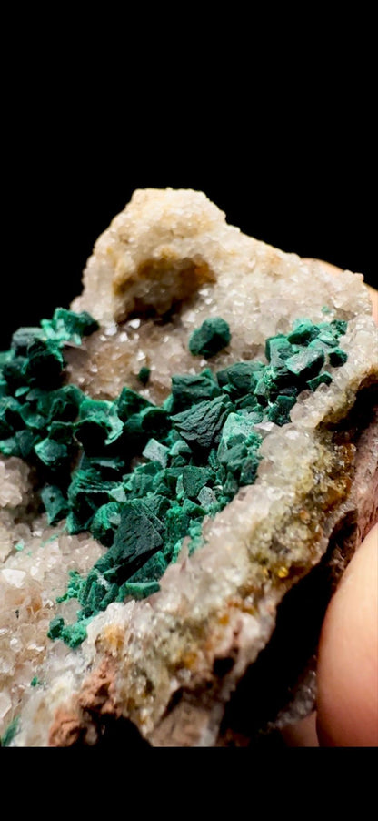 757- Malachite On Quartz