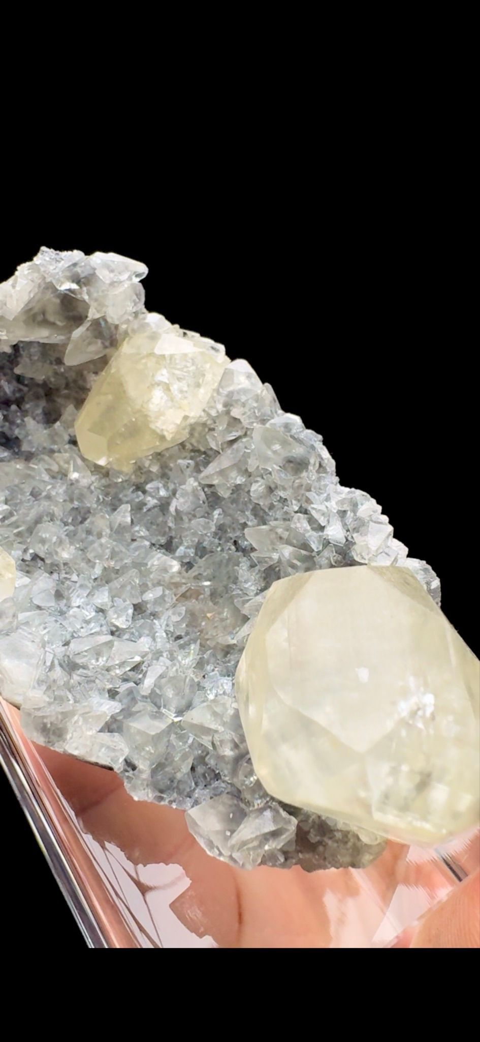 686- Calcite