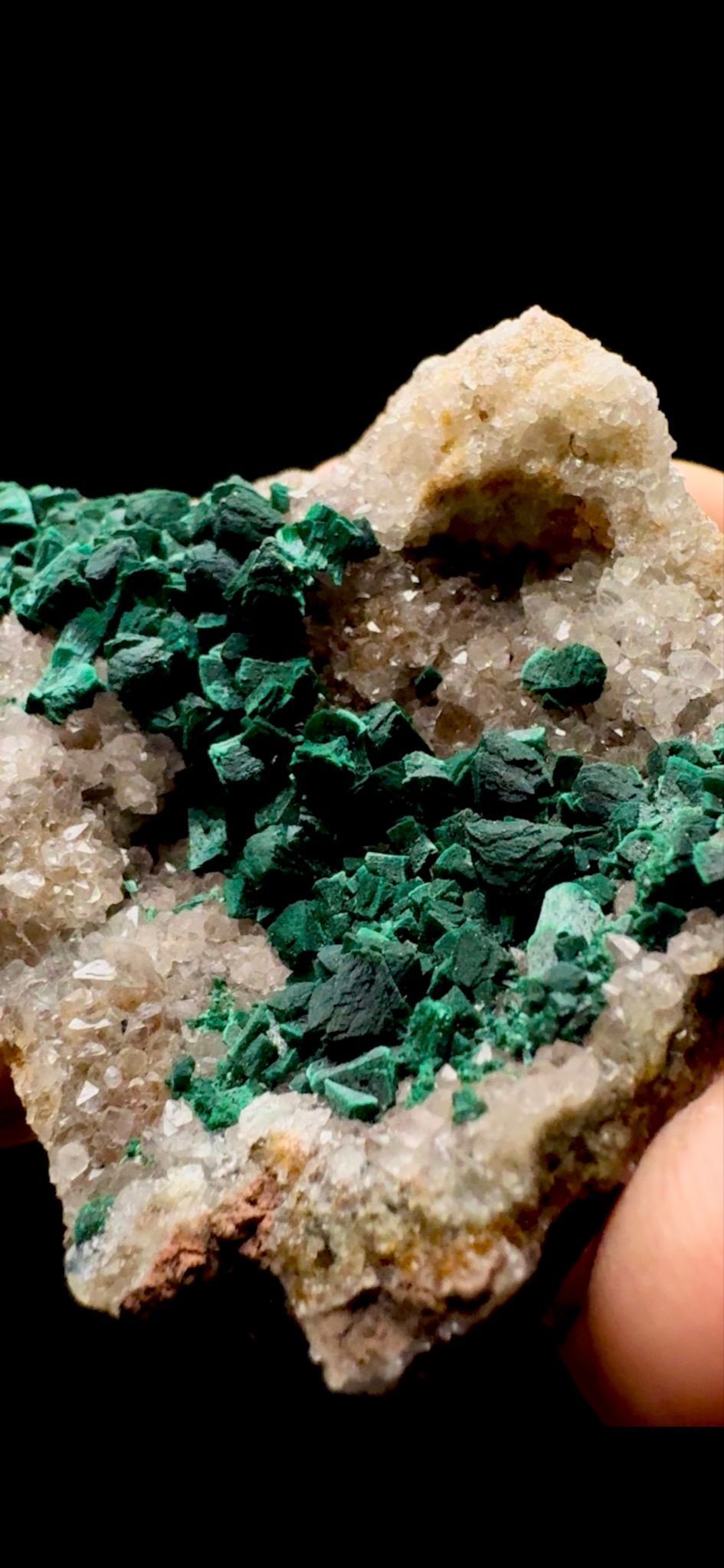 757- Malachite On Quartz