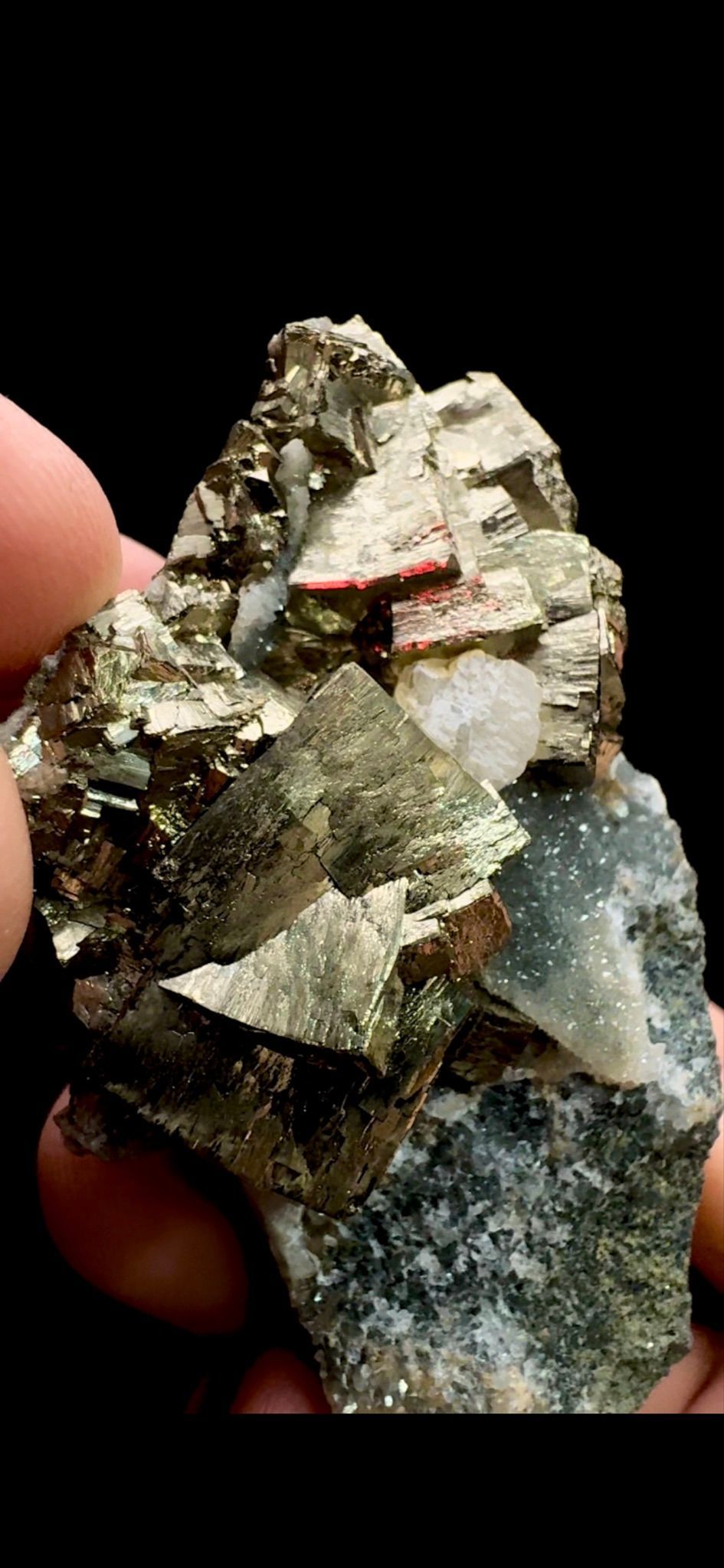 0310- Pyrite on Quartz