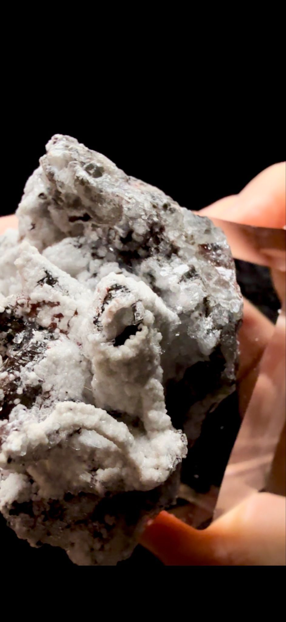859- Snow Calcite With Araongite