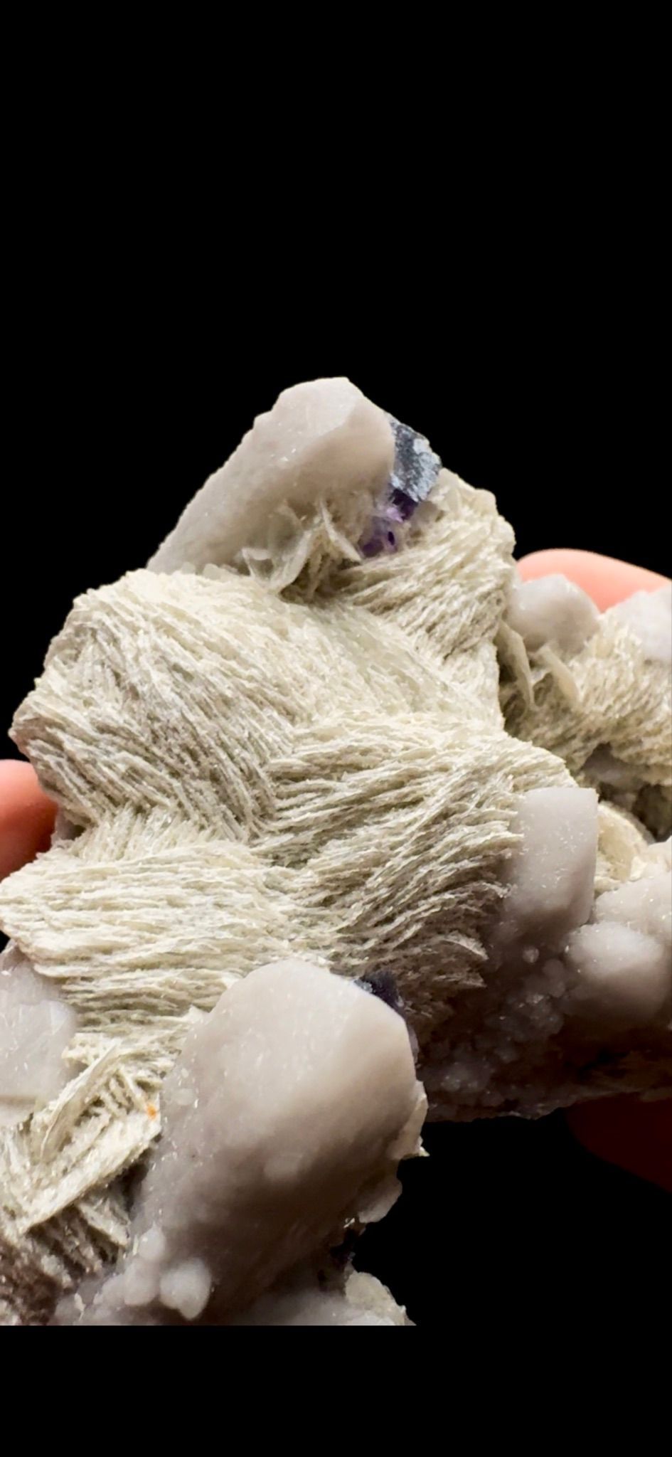 0430- Calcite, Fluorite and Quartz