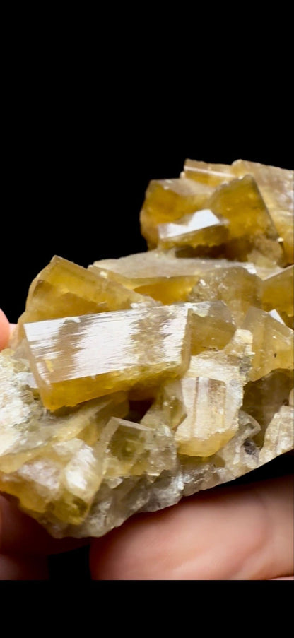 0402- Golden Barite