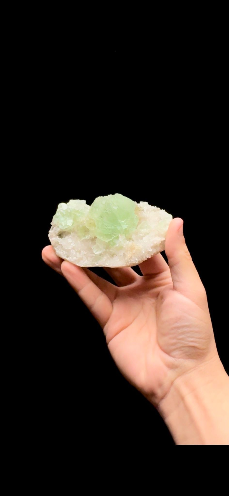 0414- Stepped Cubic Fluorite On Quartz