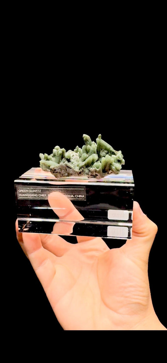 701- Green Quartz