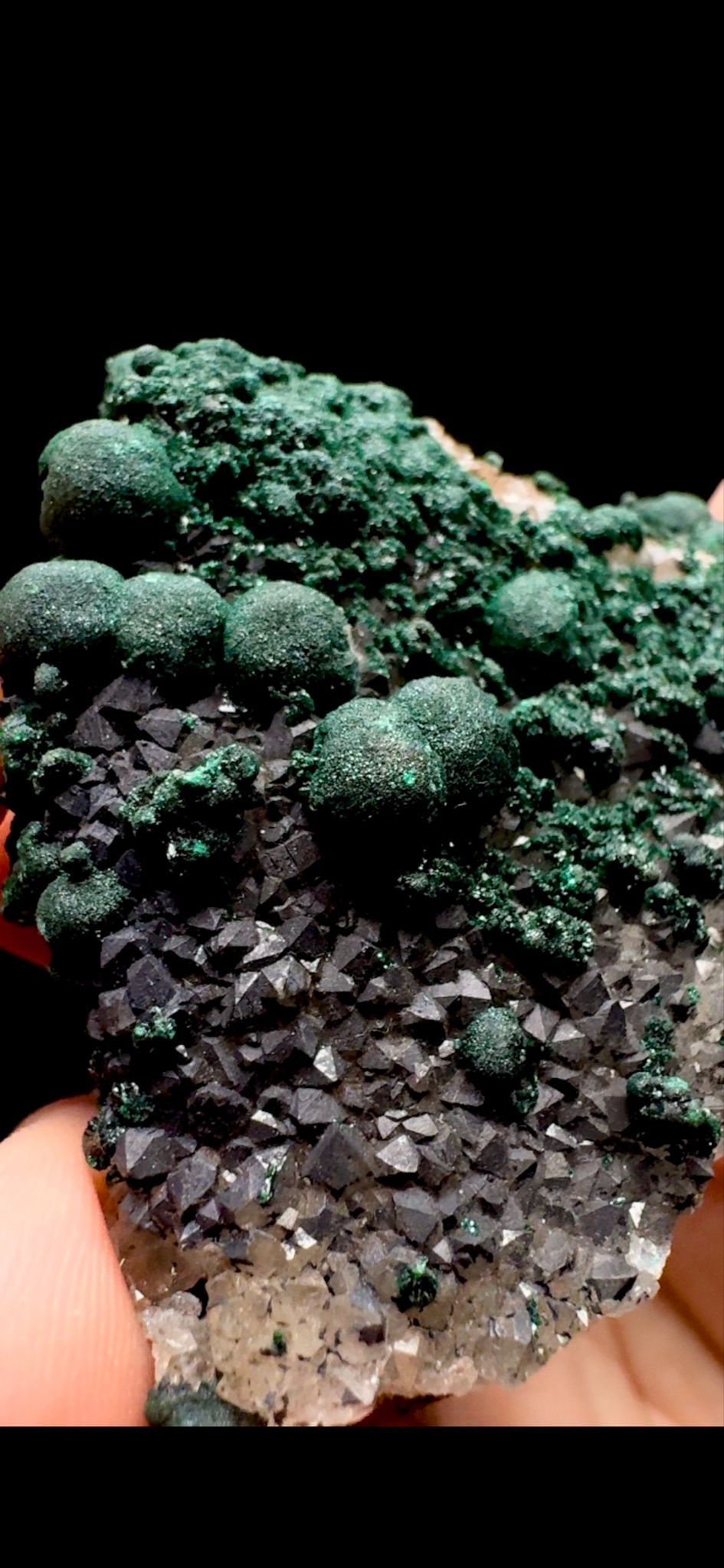 804- Malachite On Quartz