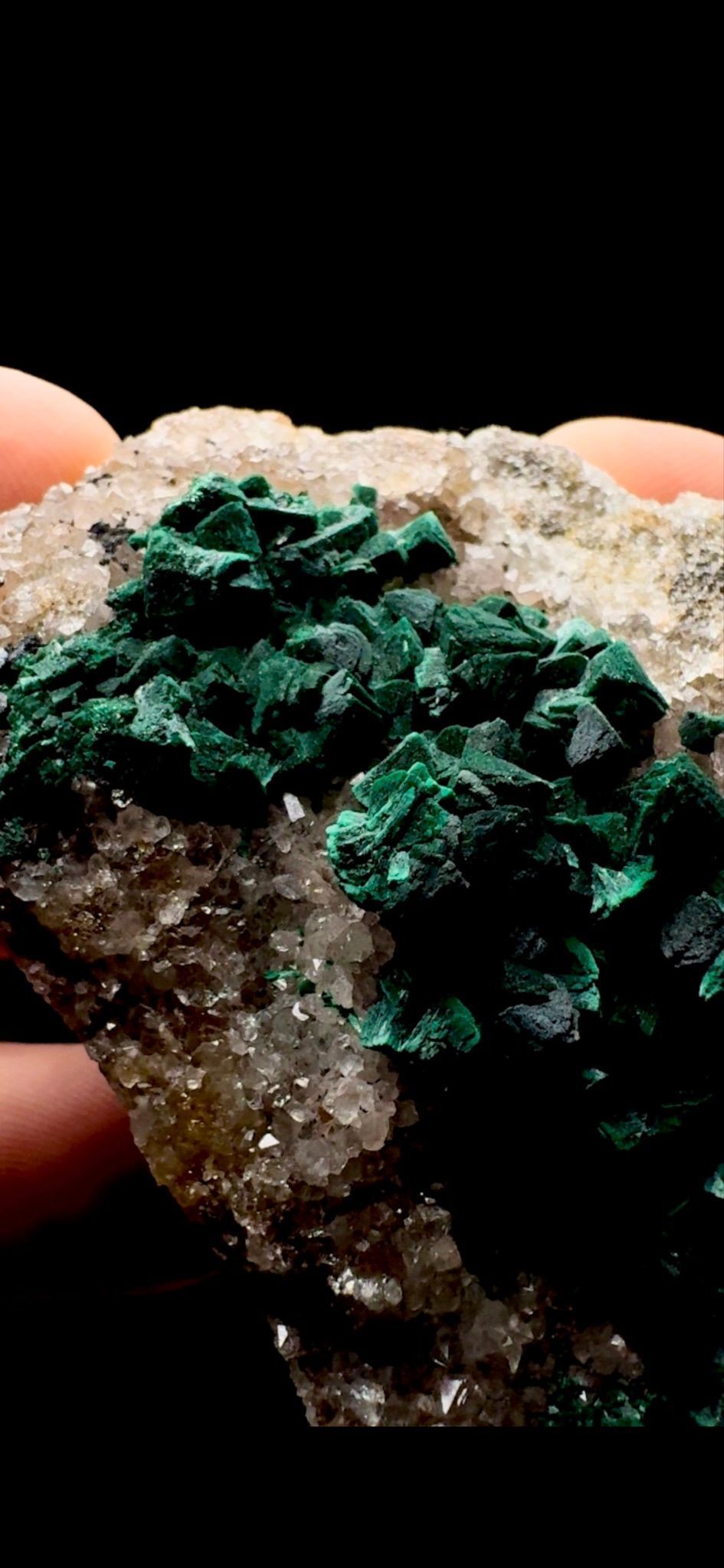 757- Malachite On Quartz