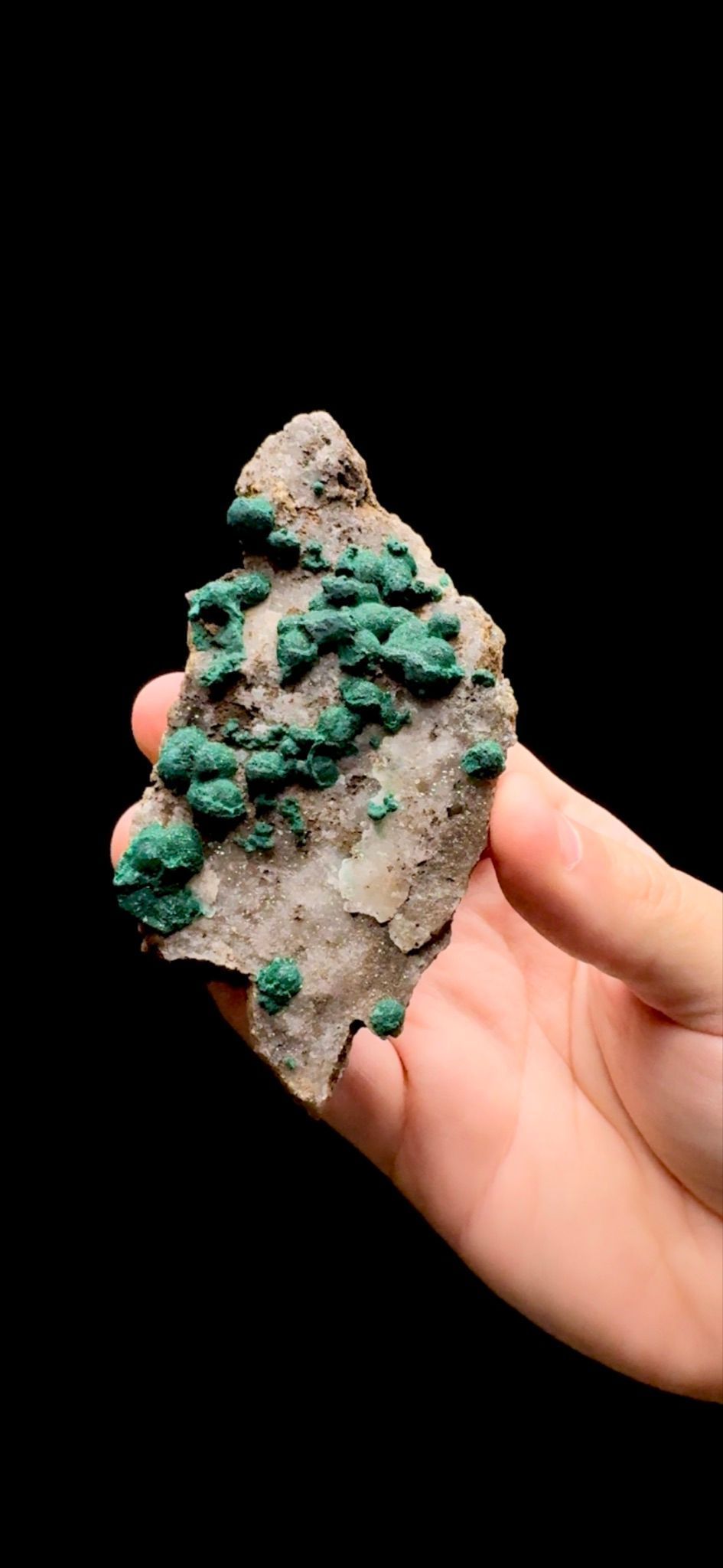 806- Malachite On Quartz