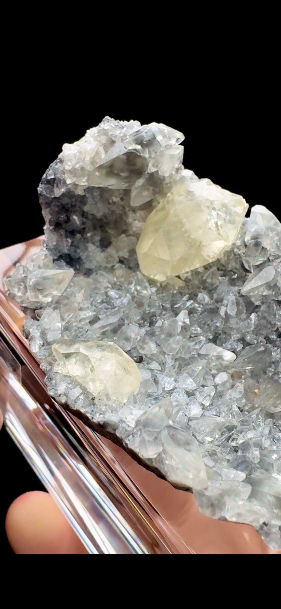 686- Calcite