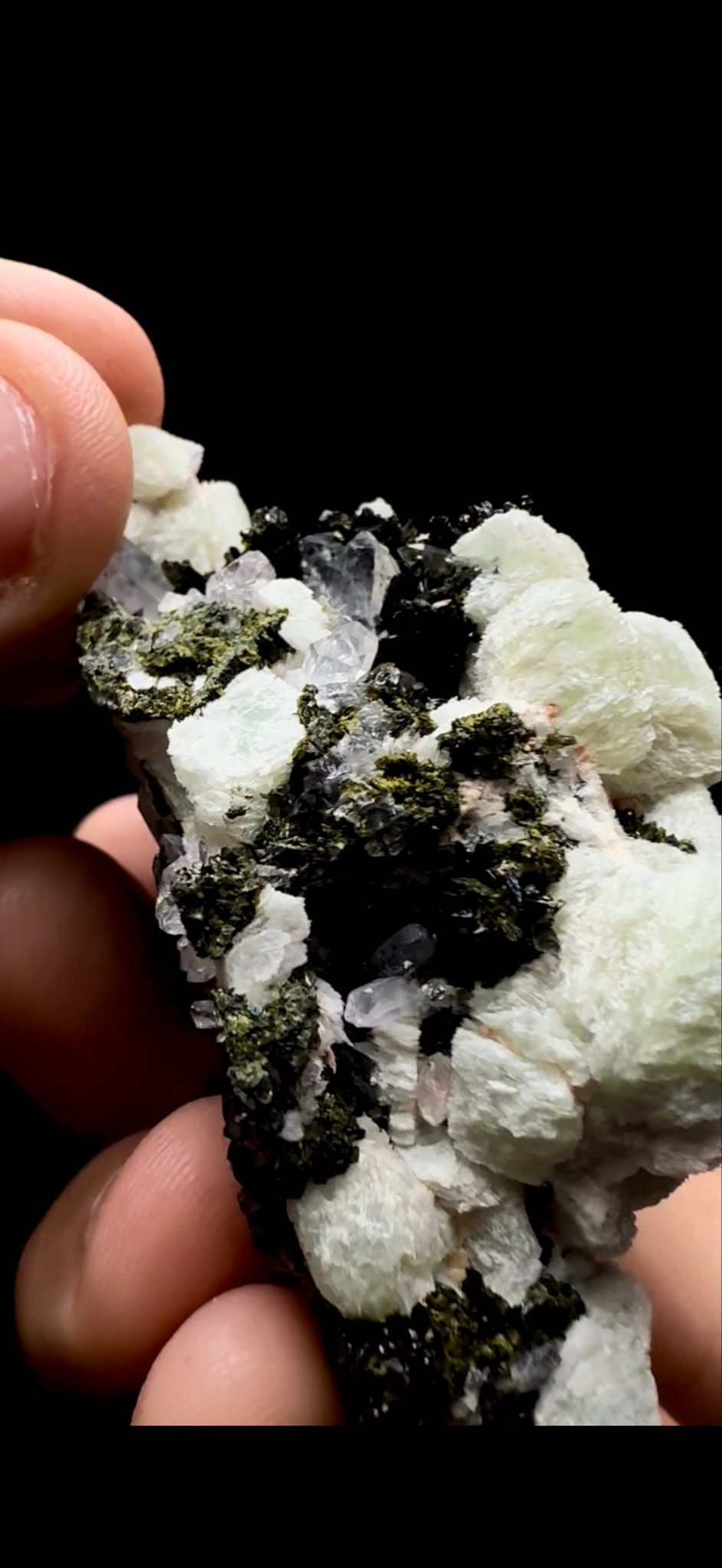0406- Prehnite and Epidote