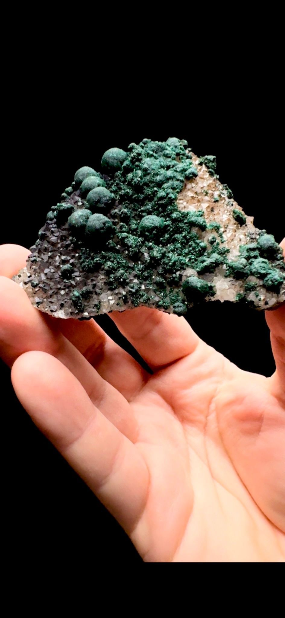 804- Malachite On Quartz