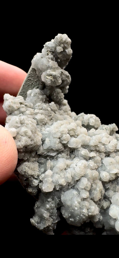 032- Calcite on Quartz