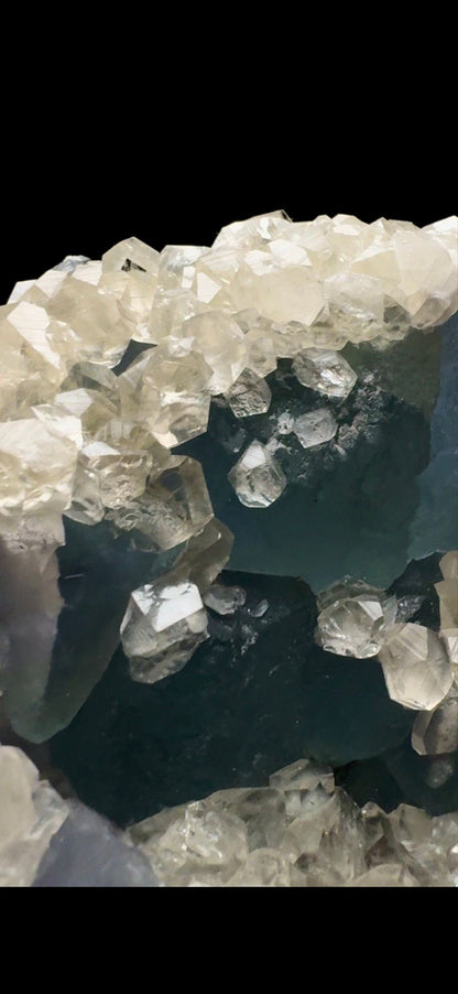 0412- Calcite on Fluorite