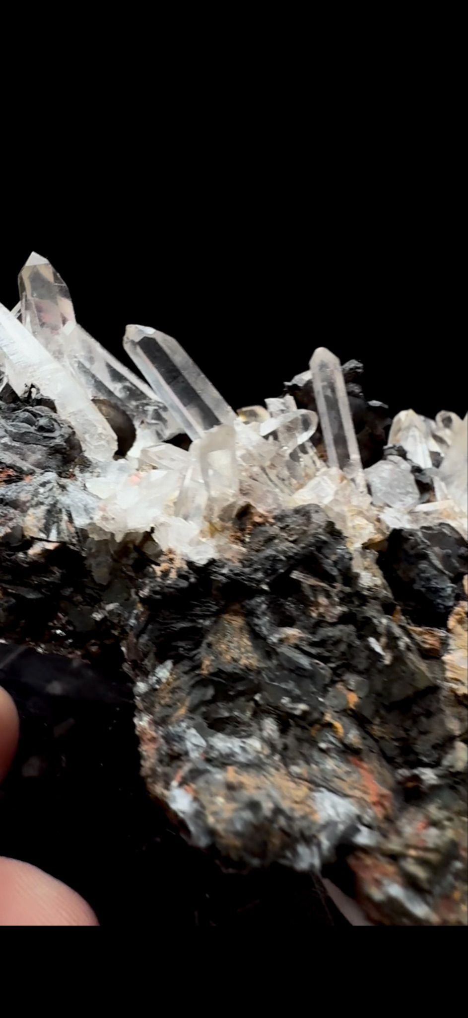211- Specularite with Quartz
